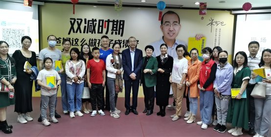 C:UsersE182LiuAppDataLocalTempWeChat Files
f7b1b24a5a8331f60f405d98df835.jpg