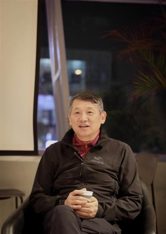 罗新