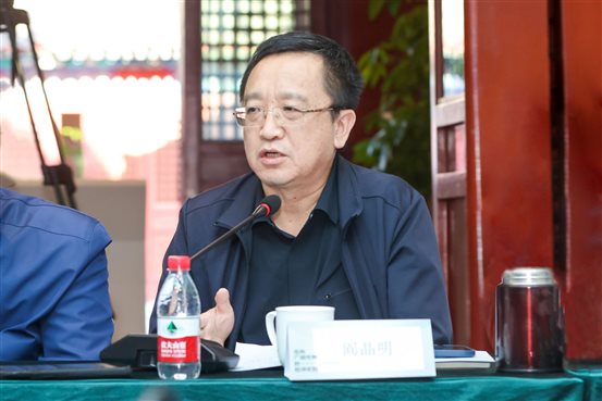 阎晶明  中国作家协会副主席，全国政协文化文史和学习委员会副主任