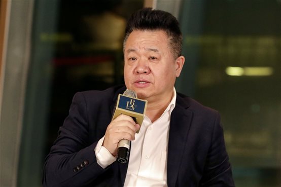E:黄方也做书张炜古诗学六书六书发布会现场照片邱华栋.jpg