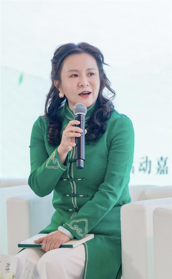 冯玲主任图片