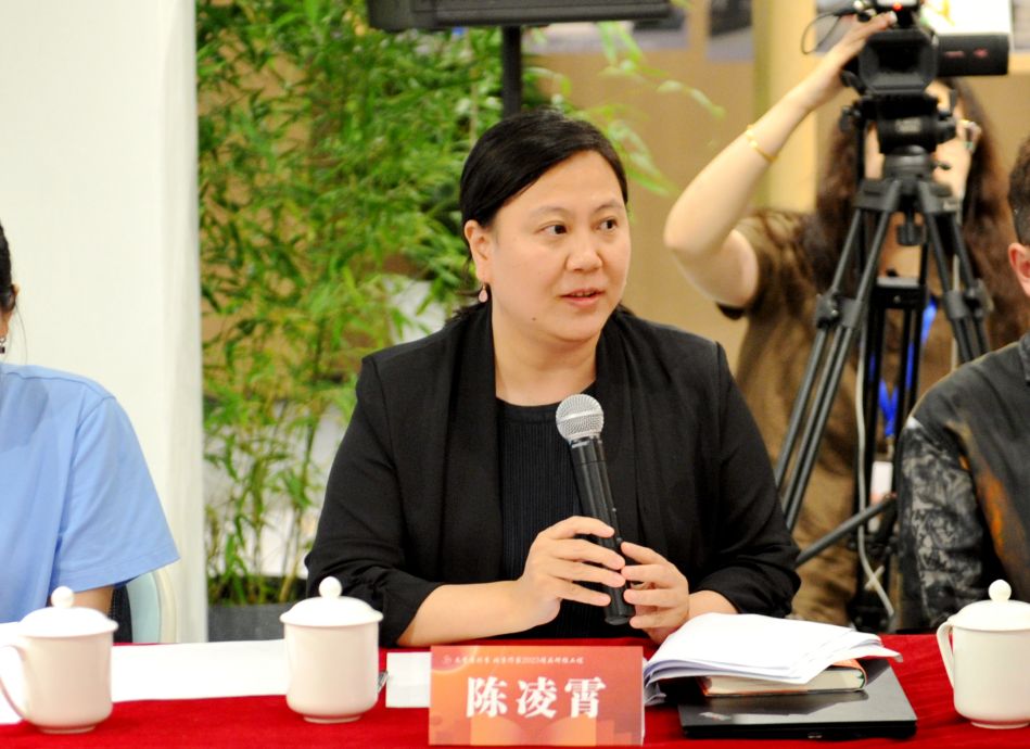 22《中国文学批评》编辑陈凌霄.jpg