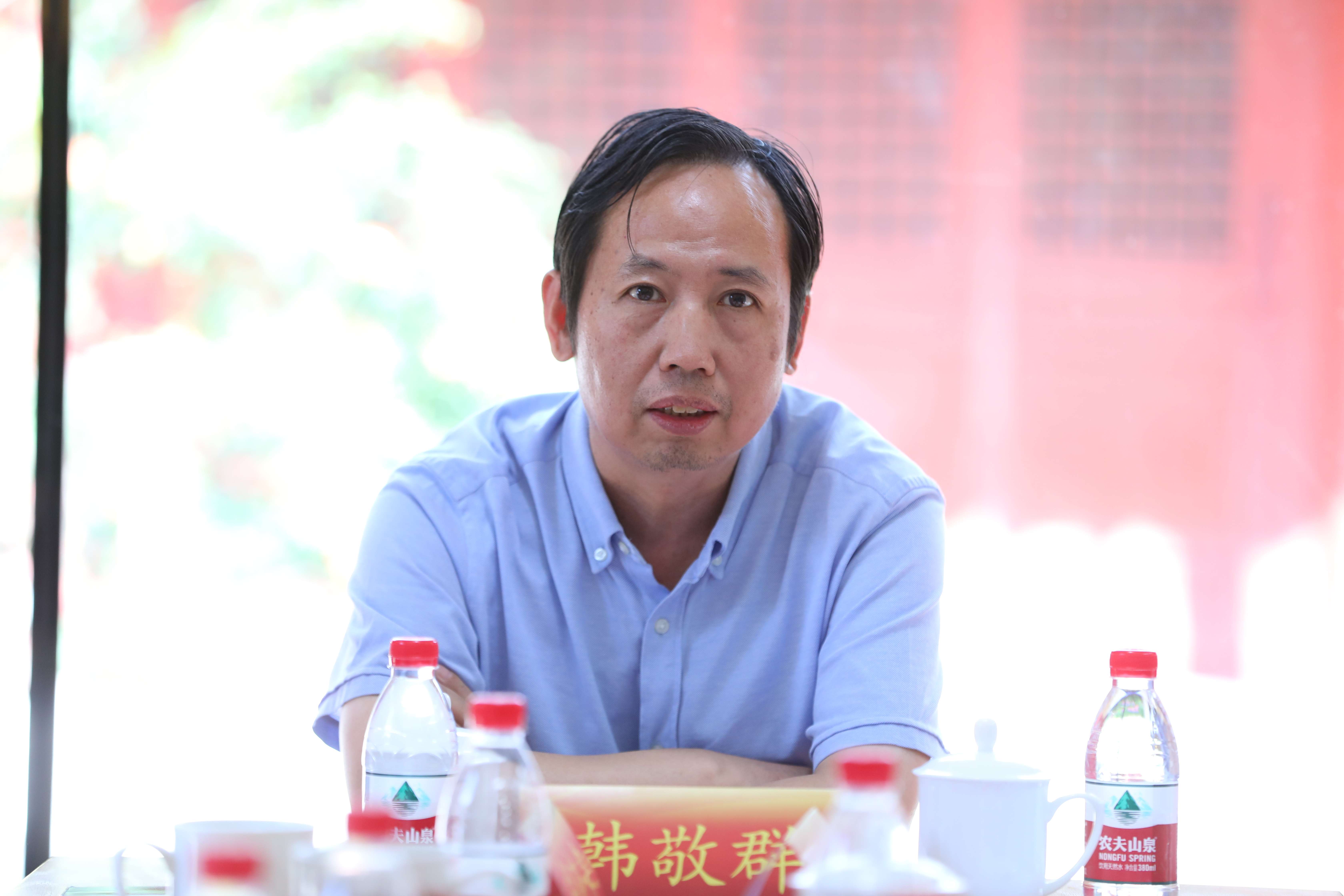 北京十月文艺出版社总编辑韩敬群.jpg