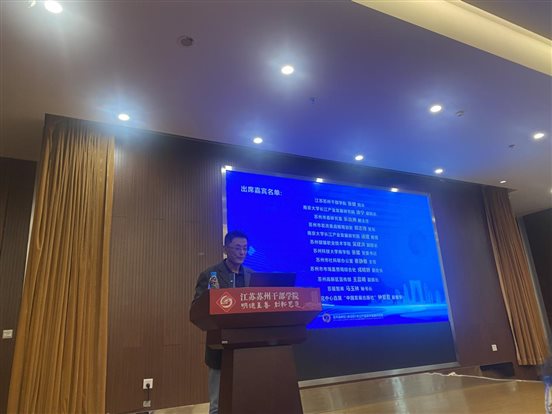 48c85c080af3a17ec08bac9d6639f95