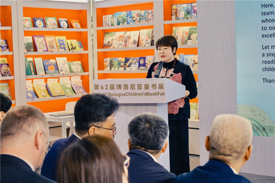 一群人正在听演讲&#xA;&#xA;AI 生成的内容可能不正确。
