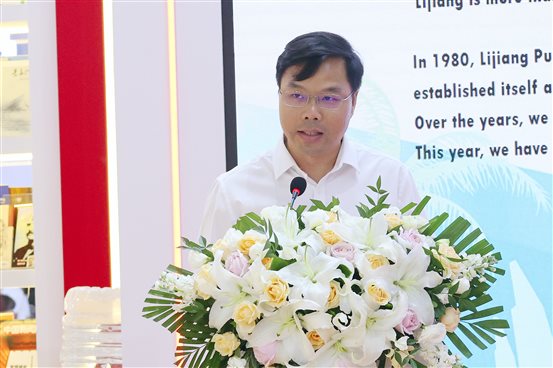 2.漓江出版社社长梁志致辞
