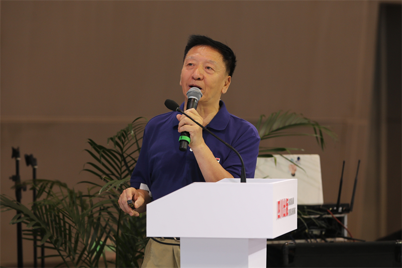 冯蒸发言.JPG
