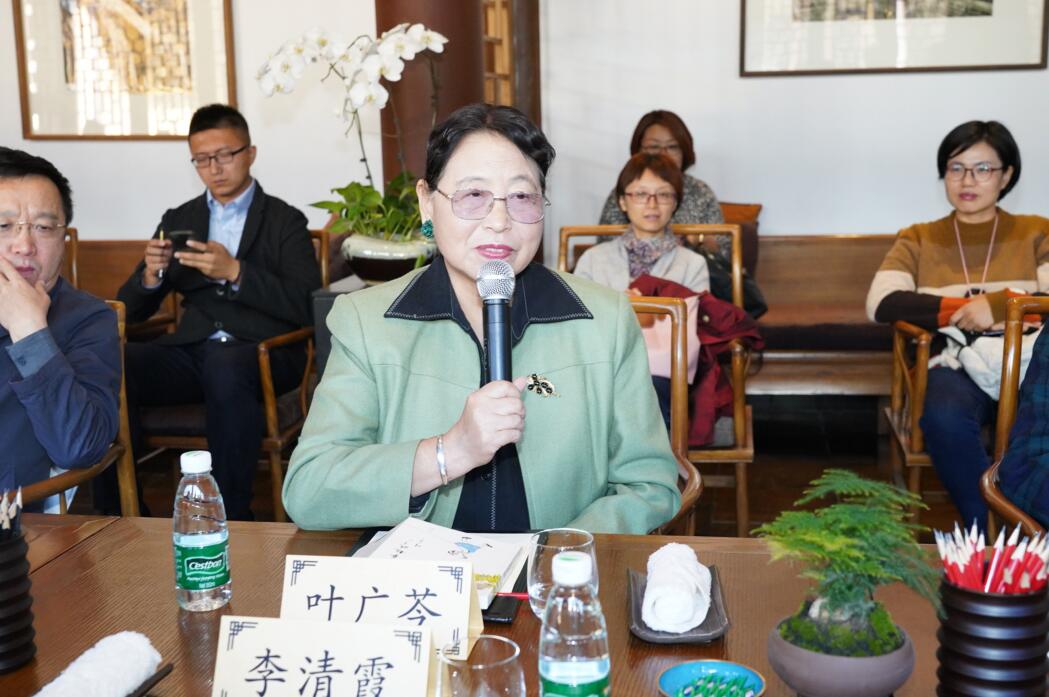 2017年,叶广芩受邀在"十月作家居住地·布拉格"居住,在德国哈瑙小镇