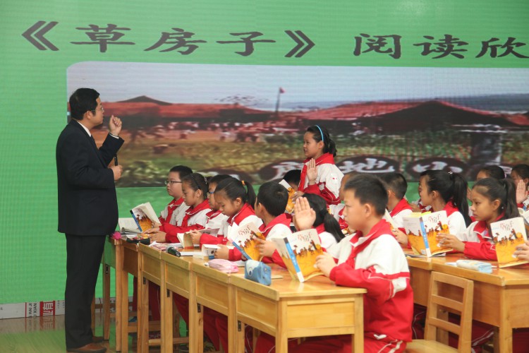 乌鲁木齐市122小学.jpg