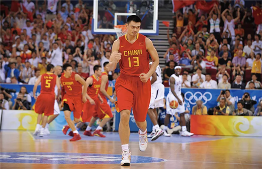 篮球运动员

描述已自动生成