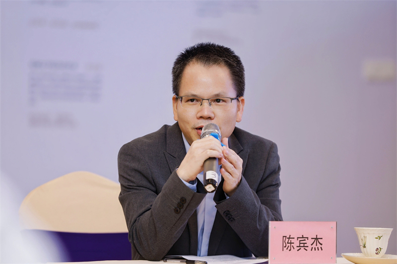 陈宾杰.jpg 陈宾杰.jpg