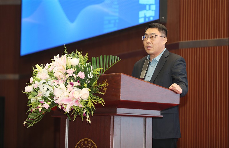 2-河北衡水中学党委副书记、校长郭春雨.jpg