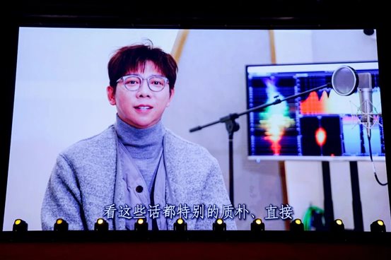 d27f0050f25b244c7ad5be253c4b2fe8