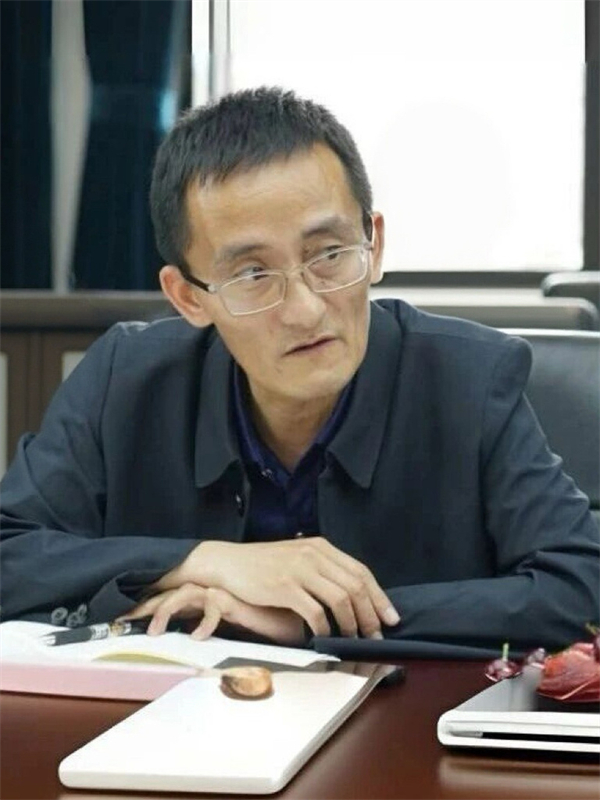 胡慧华 (2).jpg