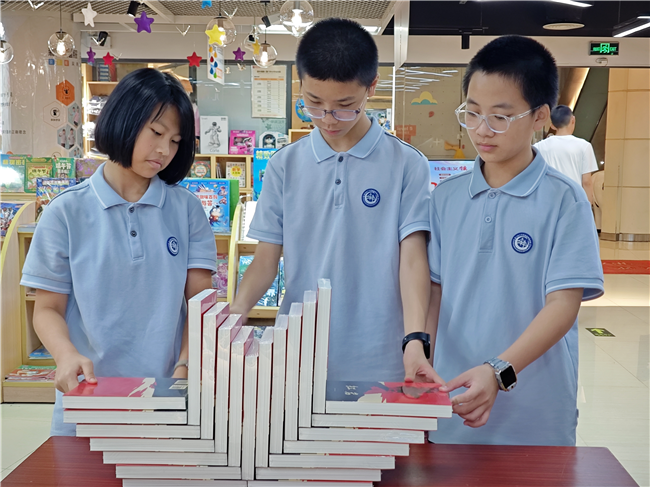 图片框 1.png 图片框 1.png