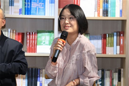 李晓晨发言